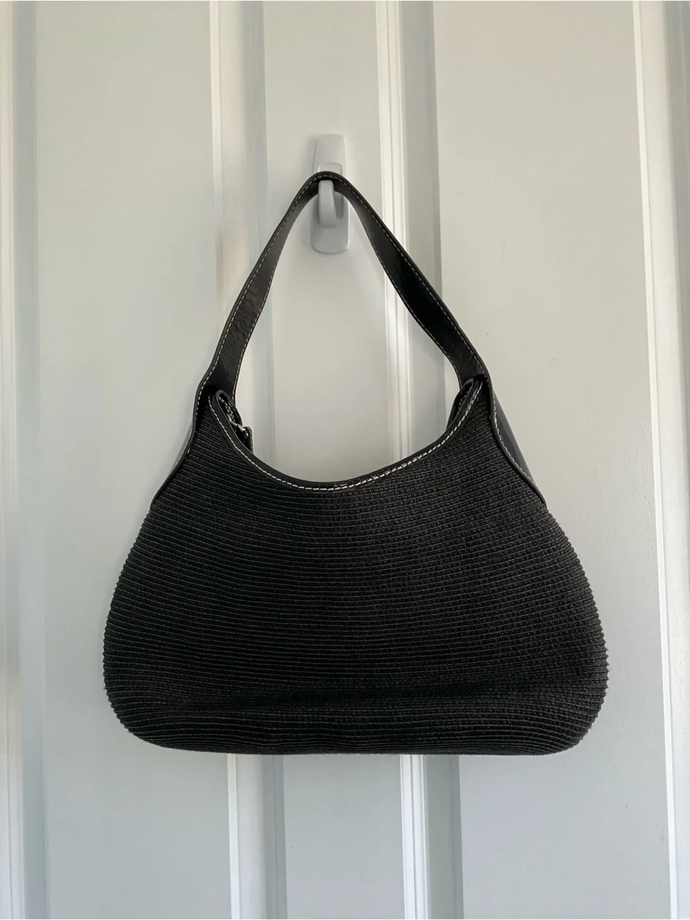 Vintage Talbots Classic Black Hobo Shoulder Bag — Sleek Everyday Carry